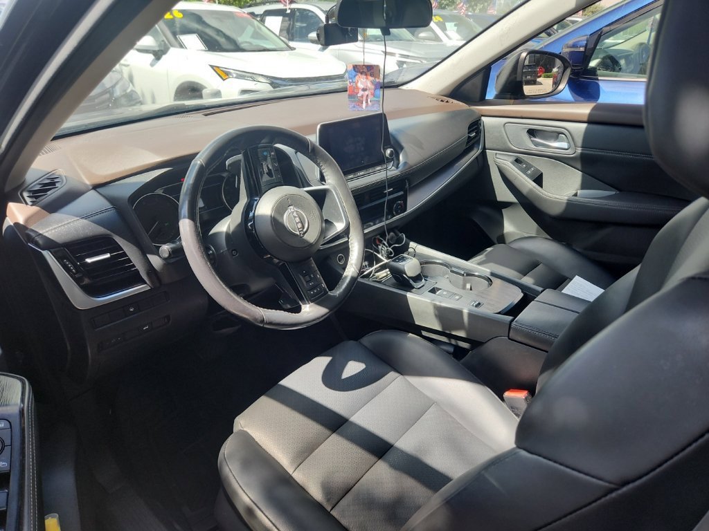 Used 2022 Black Nissan SV image 10