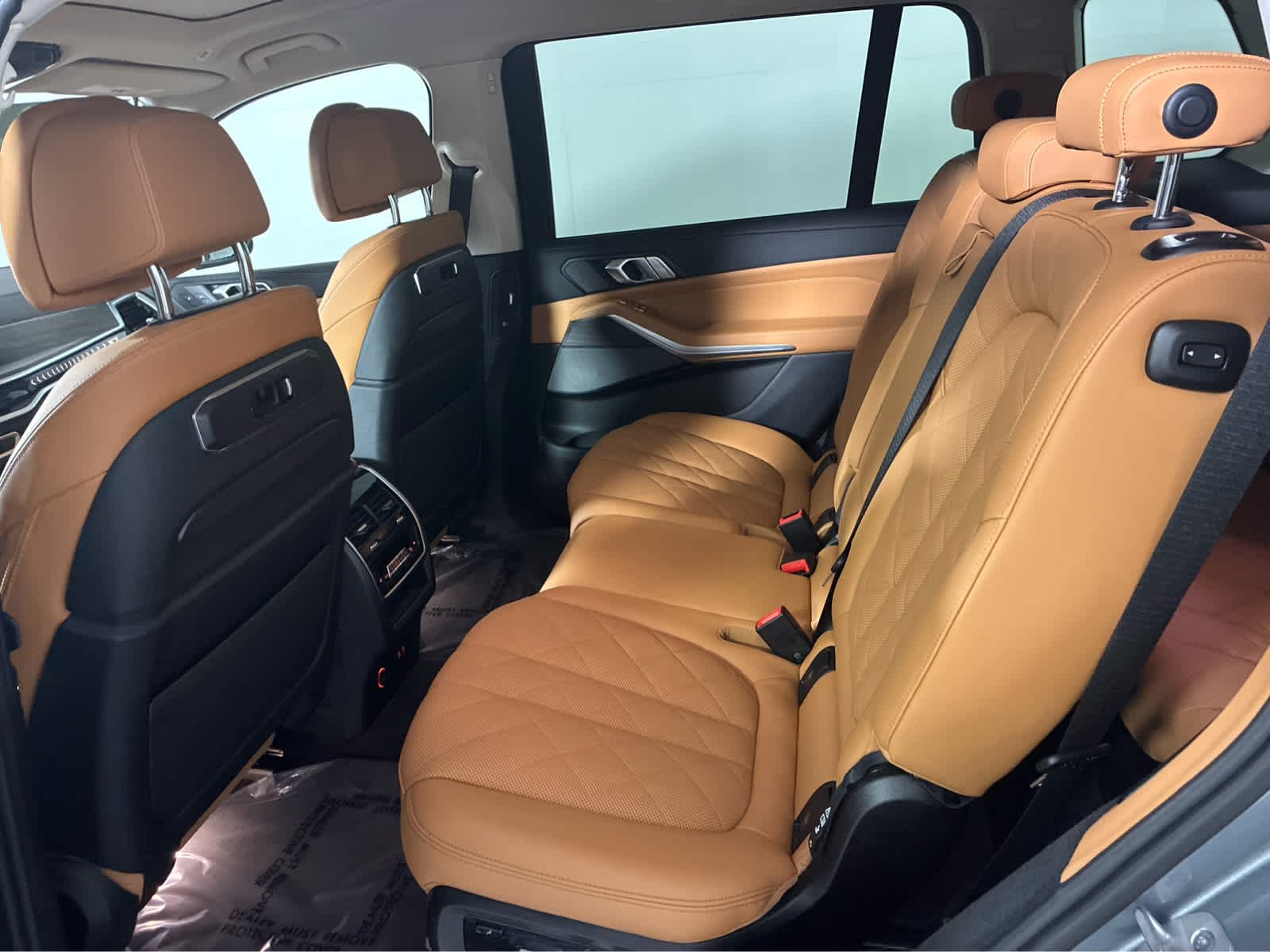 Used 2024 Skyscraper Grey Metallic BMW xDrive40i image 8