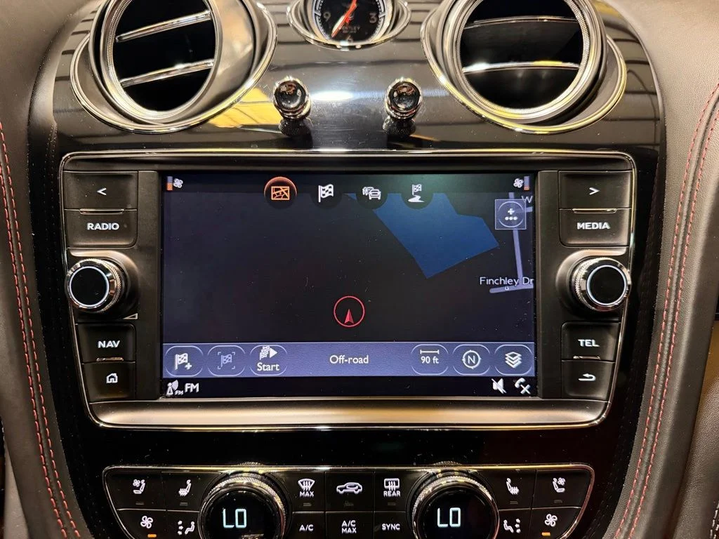 Used 2018  Bentley W12 image 19