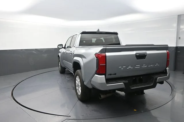 Used 2025 Silver Toyota SR5 image 4