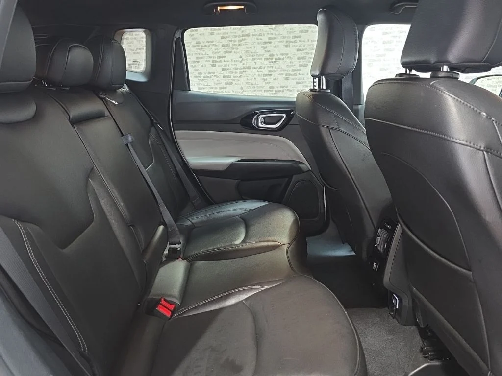 Used 2025 Silver Jeep Limited image 10