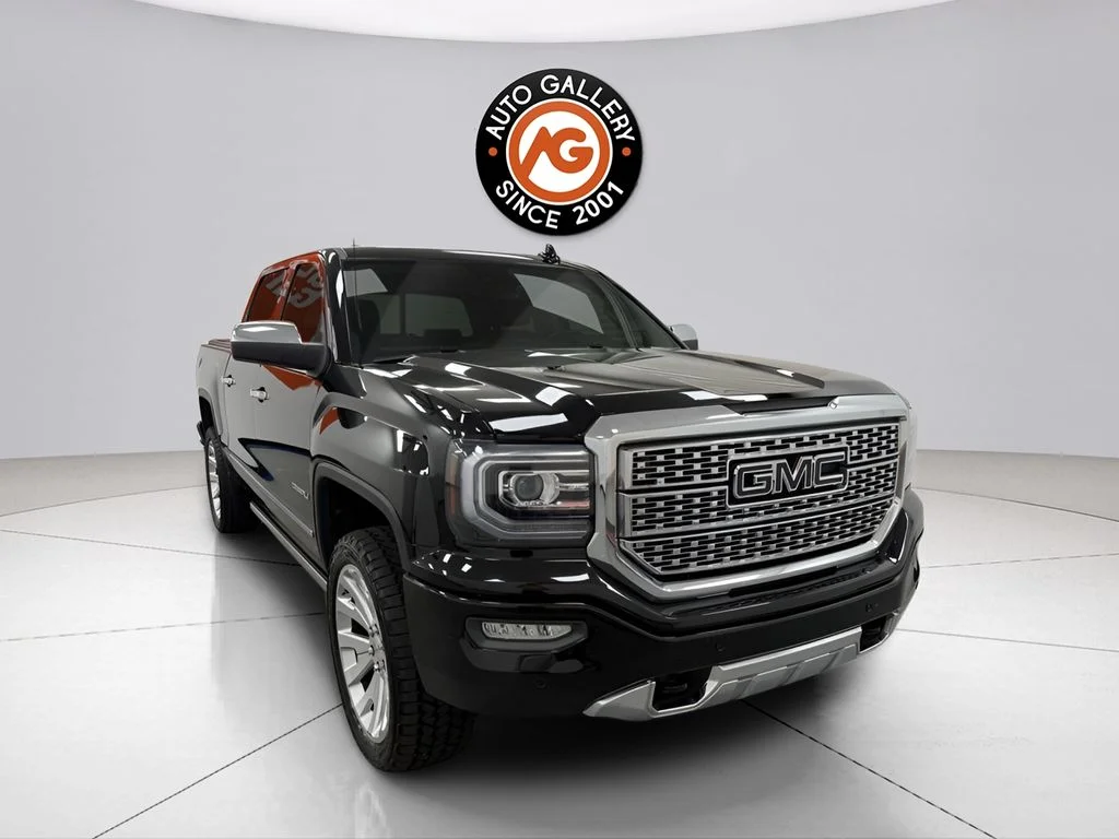 2016 GMC Sierra 4WD Crew Cab Short Box's photo