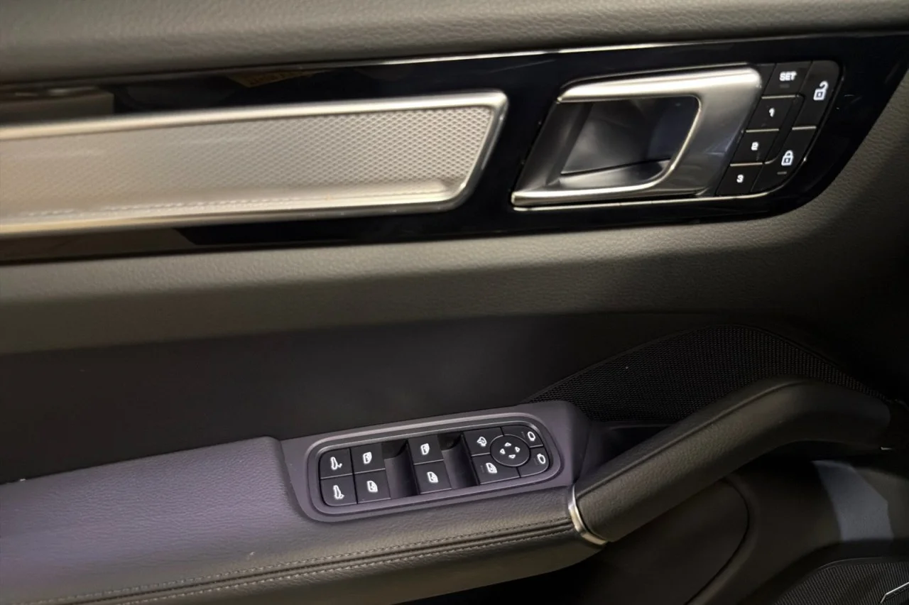Used 2023 BLACK Porsche Platinum Edition image 10