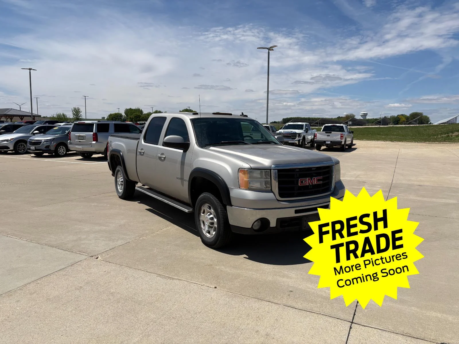 Used 2009 GMC Sierra 2500HD SLT with VIN 1GTHK63K09F114944 for sale in Charles City, IA