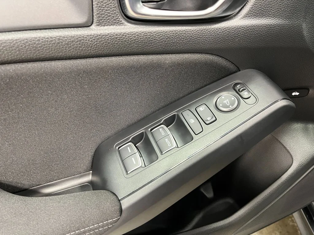 New 2026 Meteorite Gray Metallic Honda LX image 13