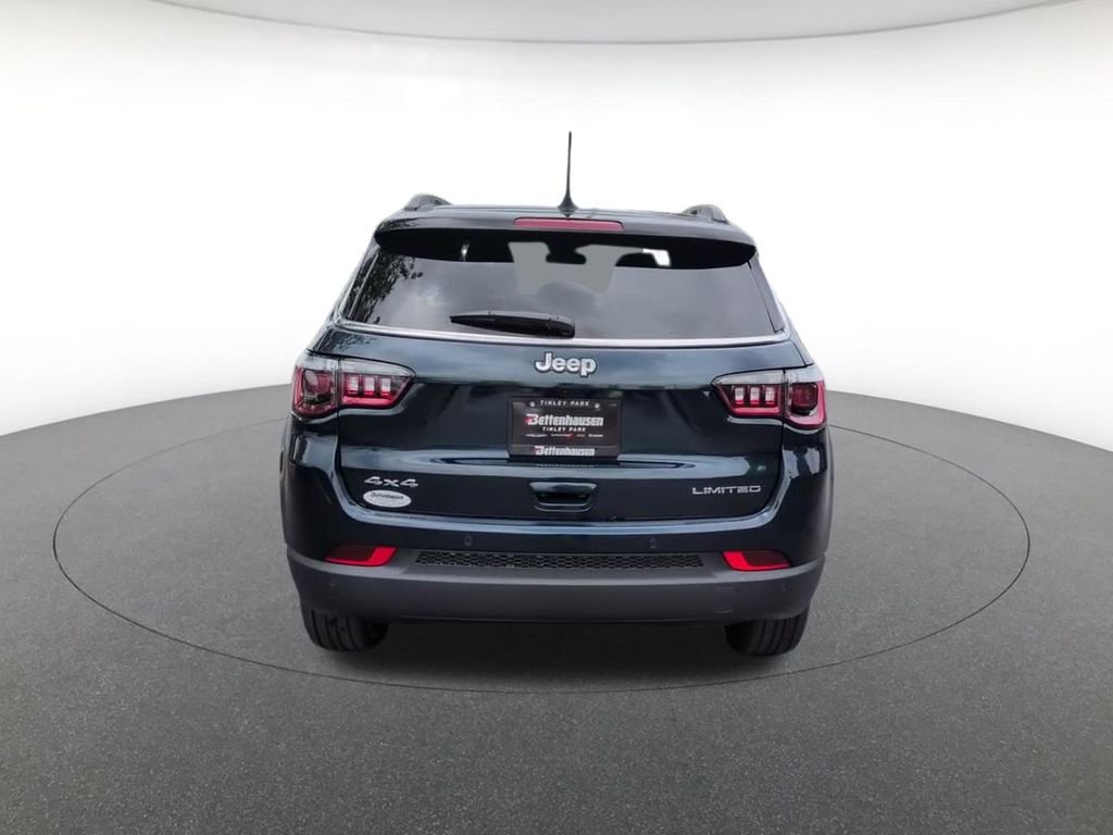 New 2026 Fathom Blue Pearl-Coat Exterior Paint Jeep Limited image 5