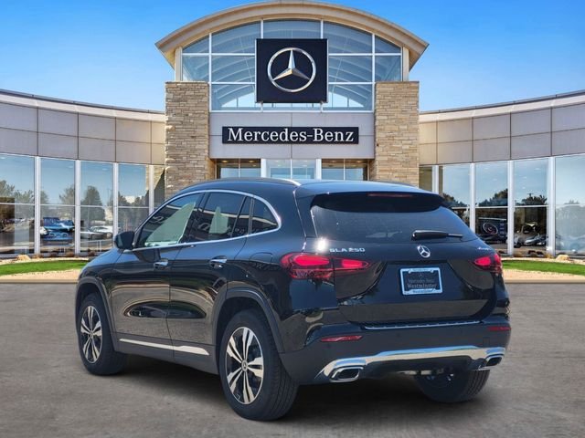 New 2026 Night Black Mercedes-Benz GLA 250 image 3