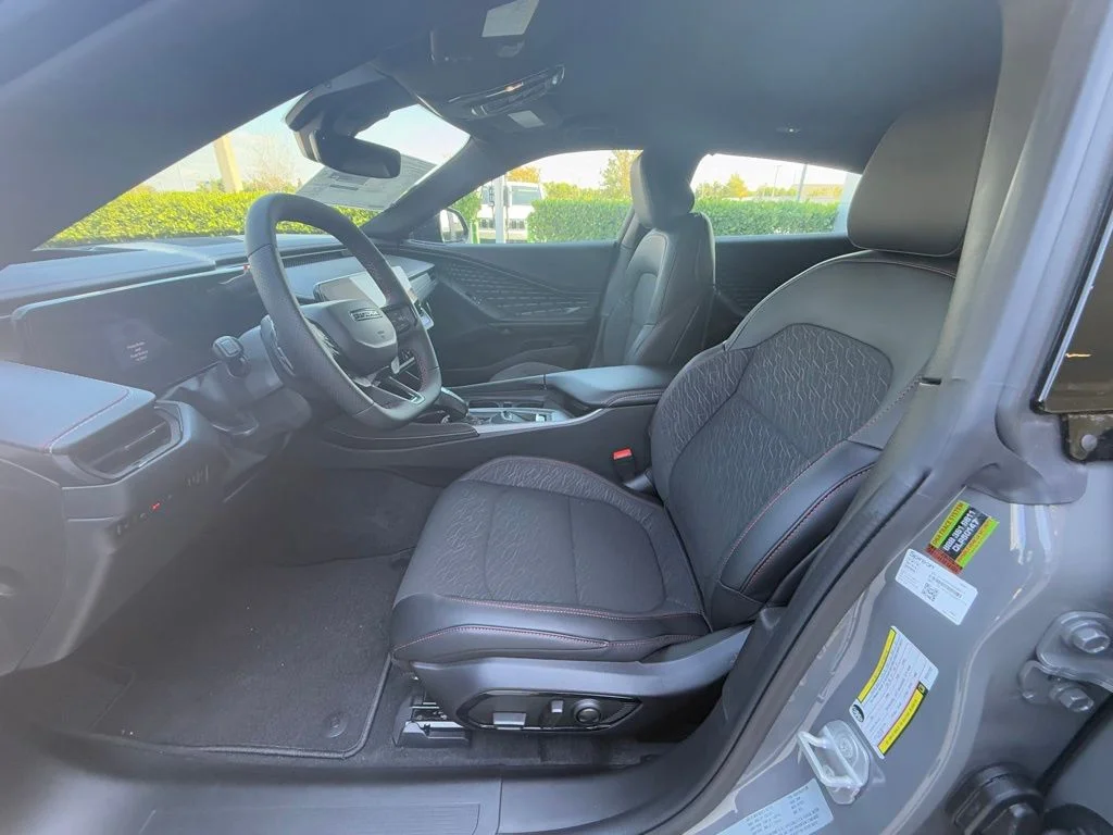 New 2026 Destroyer Gray Exterior Paint Dodge R/T Scat Pack image 10