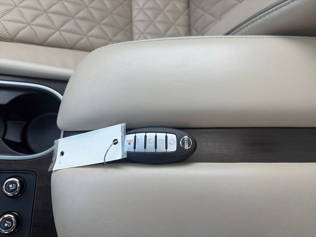 Used 2020 Cayenne Red Metallic Nissan Platinum image 30