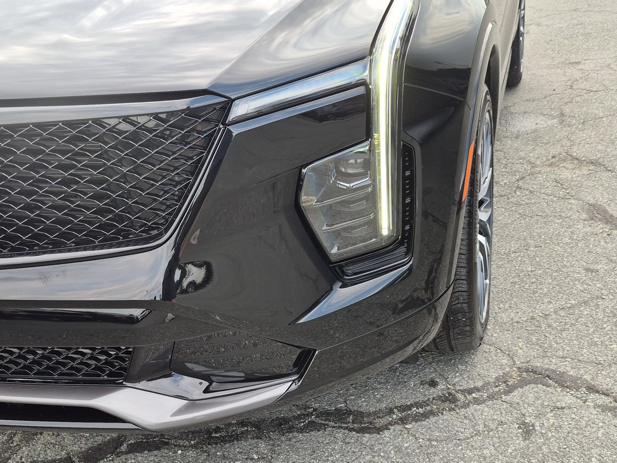 Used 2025 Stellar Black Metallic Cadillac Sport image 9