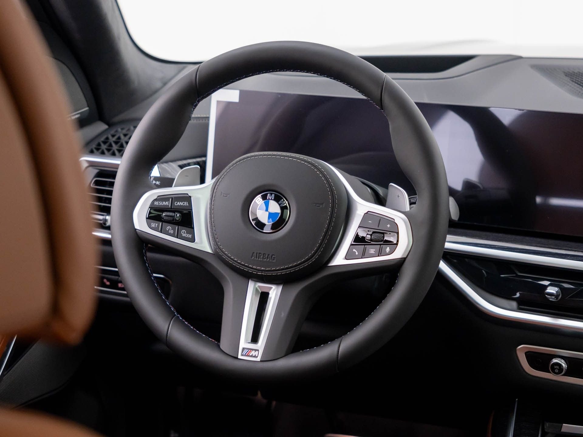New 2027 Black Sapphire Metallic BMW M60i image 12