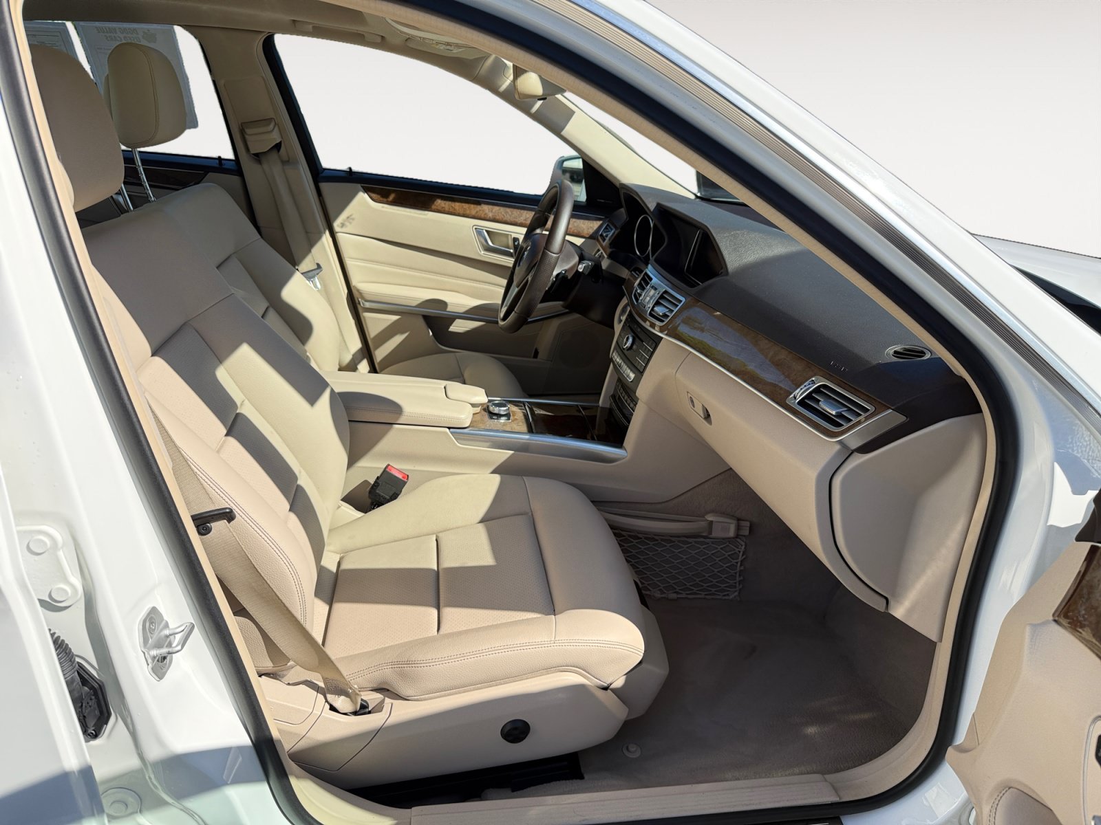 Used 2016 White MERCEDES-BENZ E 350 image 19