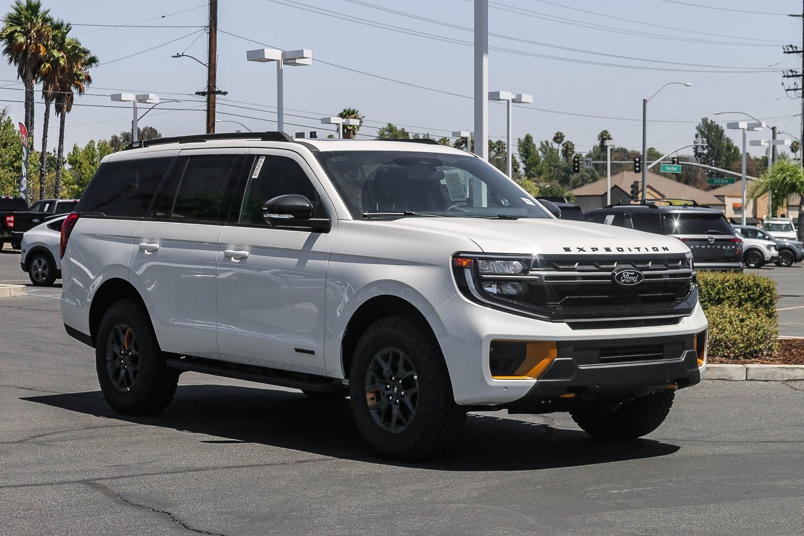 New 2026 Star White Metallic Tri-Coat Ford Tremor® image 3