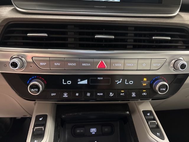 Used 2021 Purple Kia EX image 23