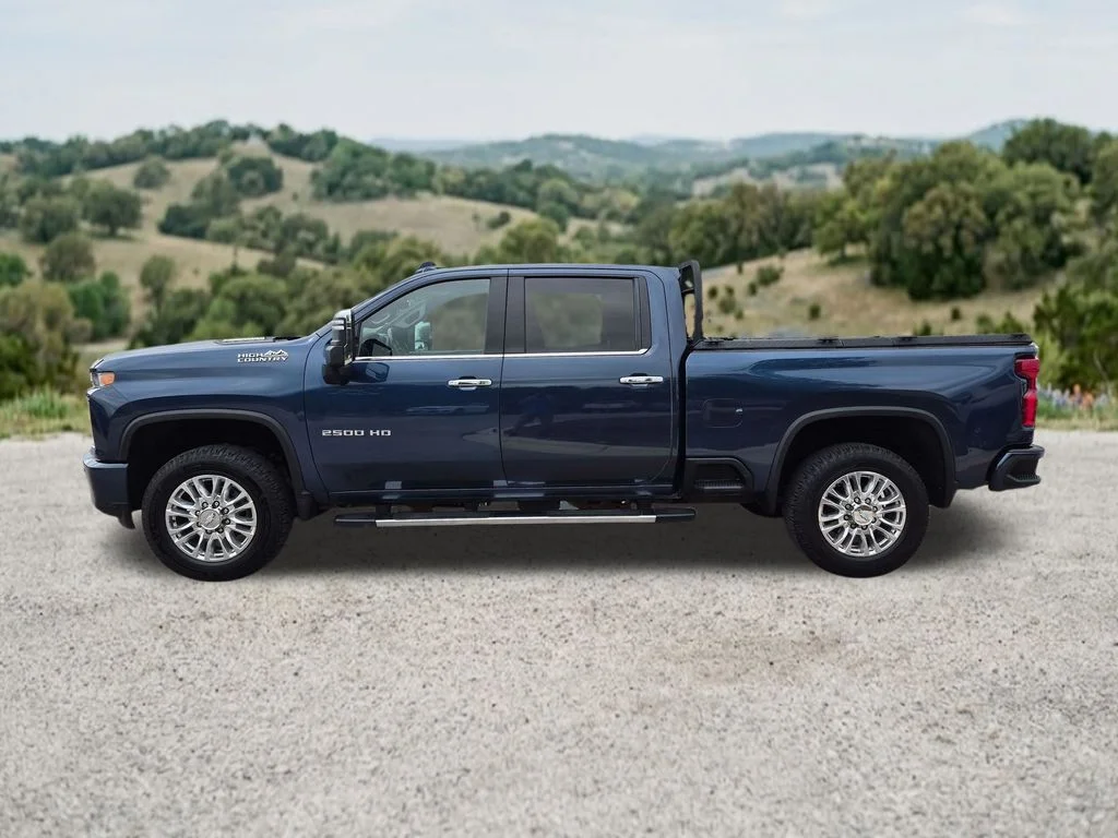Used 2020 Blue Chevrolet High Country image 5