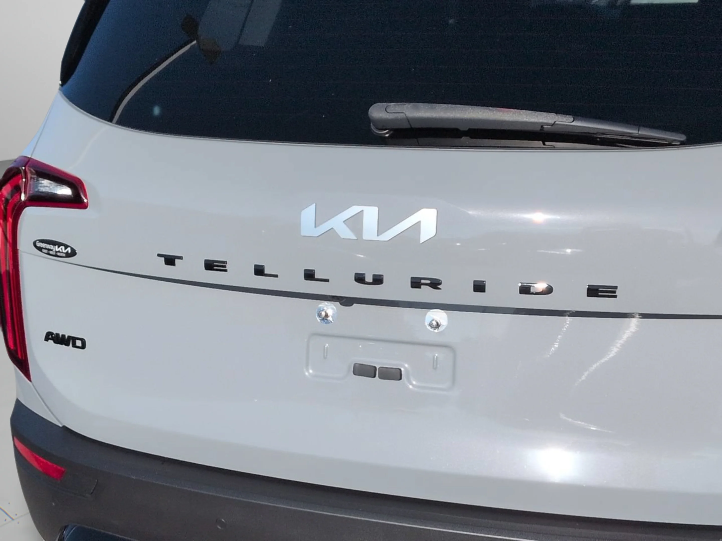 Used 2022 Wolf Gray Kia EX image 33