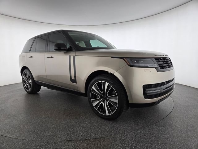 Used 2026  Land Rover SE image 15