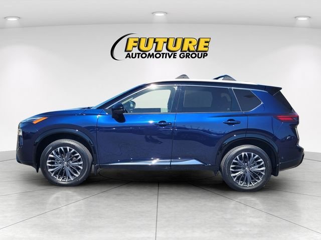 Used 2025 Blue Nissan Platinum image 6