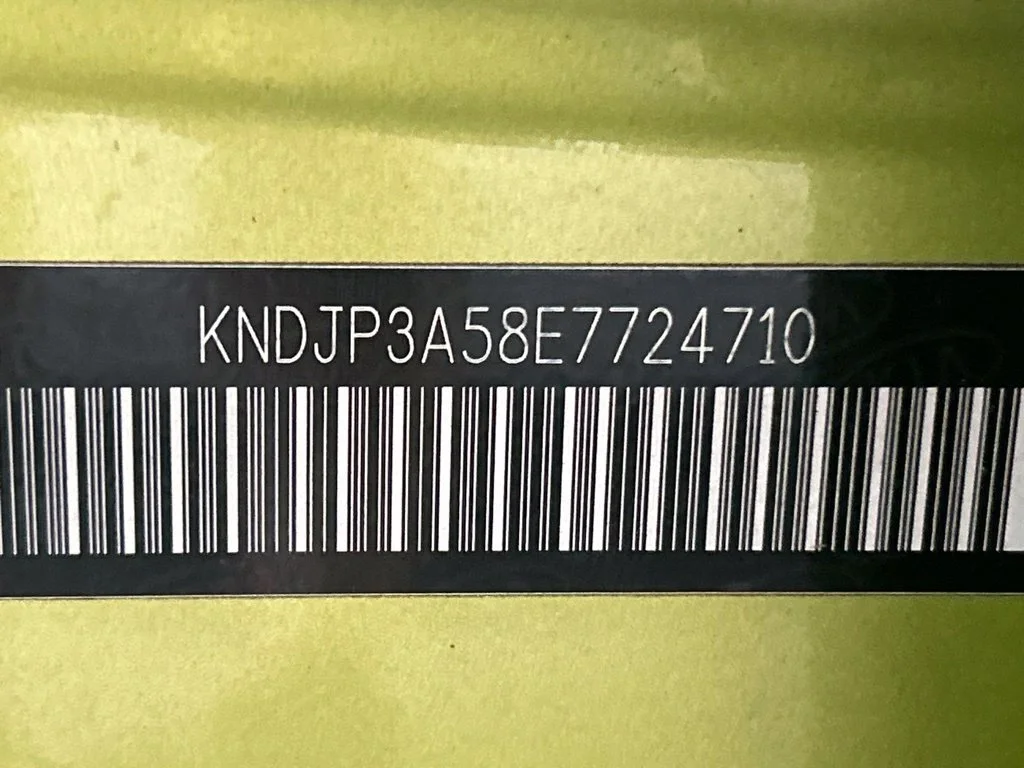 Used 2014 Green Kia Plus image 33