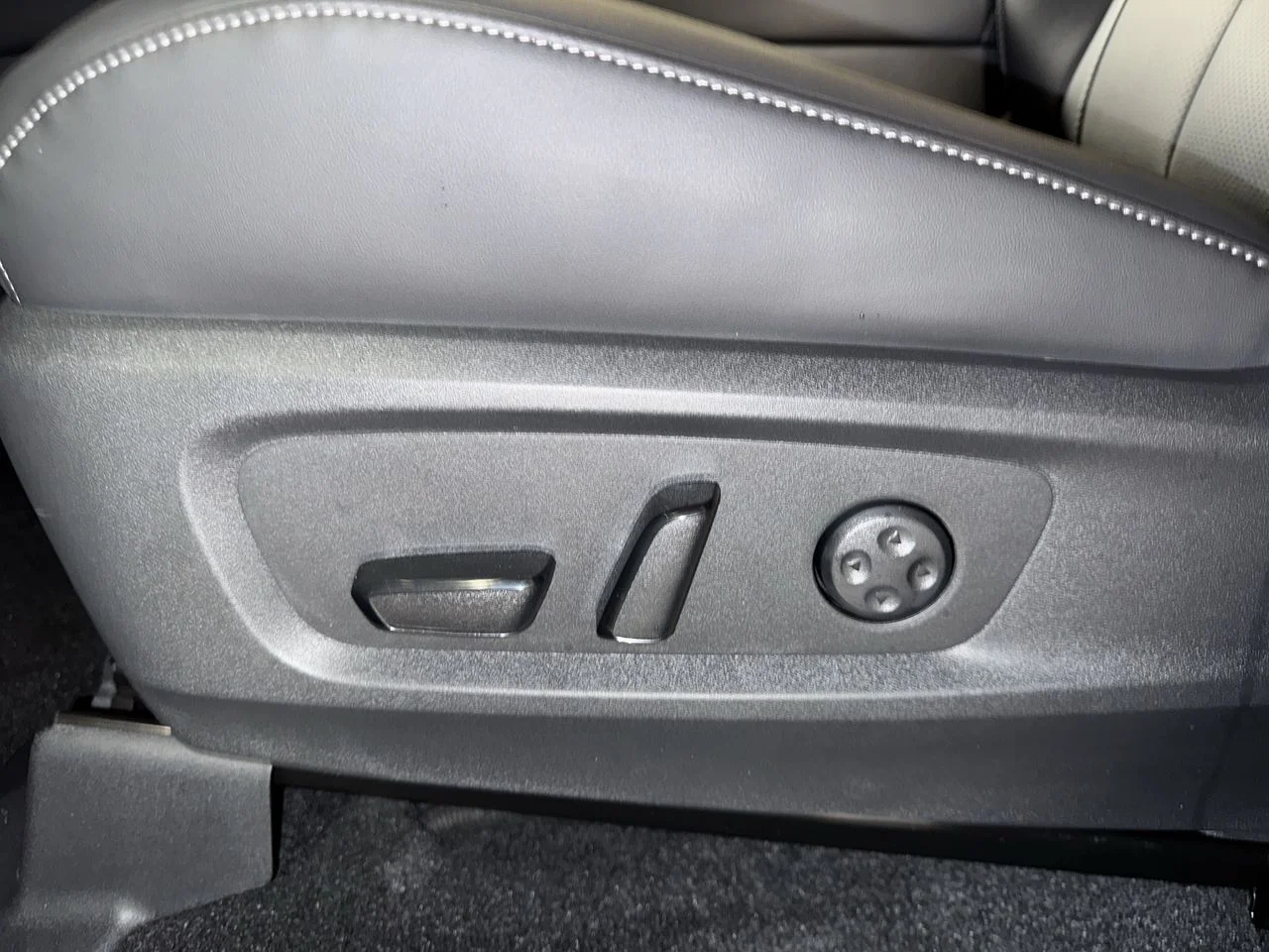 Certified Used 2026 Mineral INFINITI LUXE image 18
