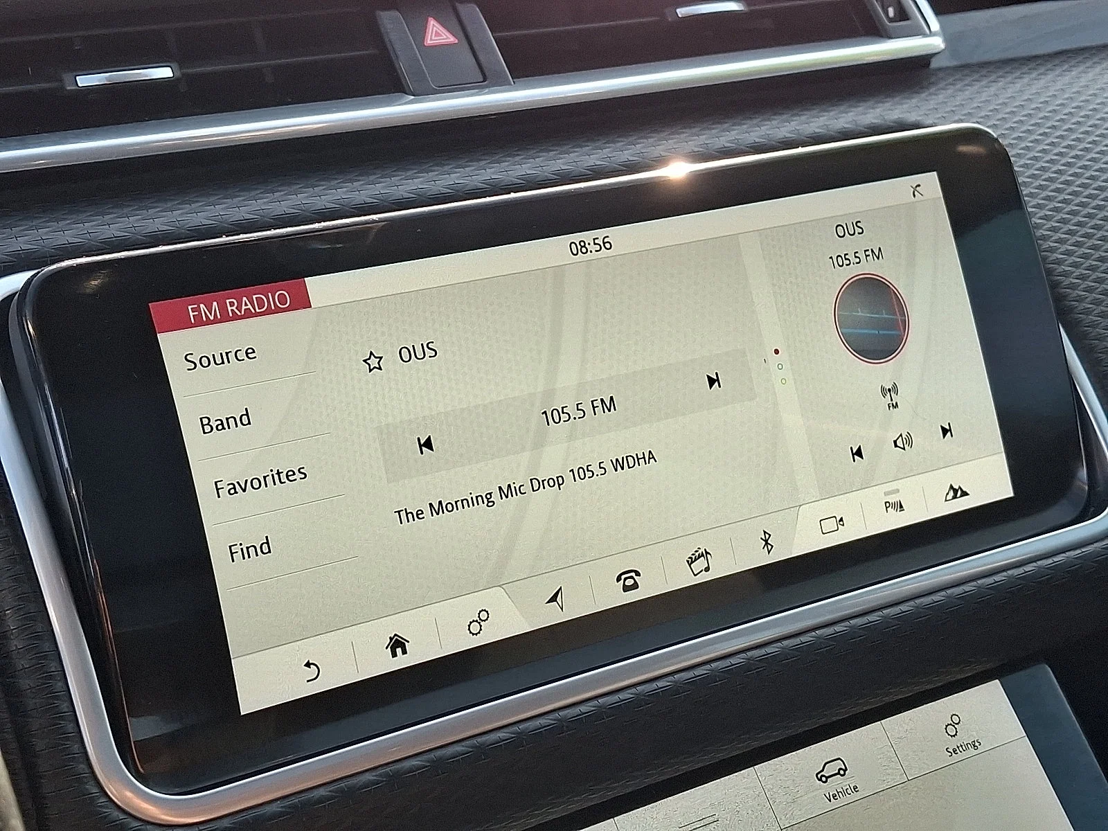 Used 2020 Fuji White - 1AA Land Rover S image 19