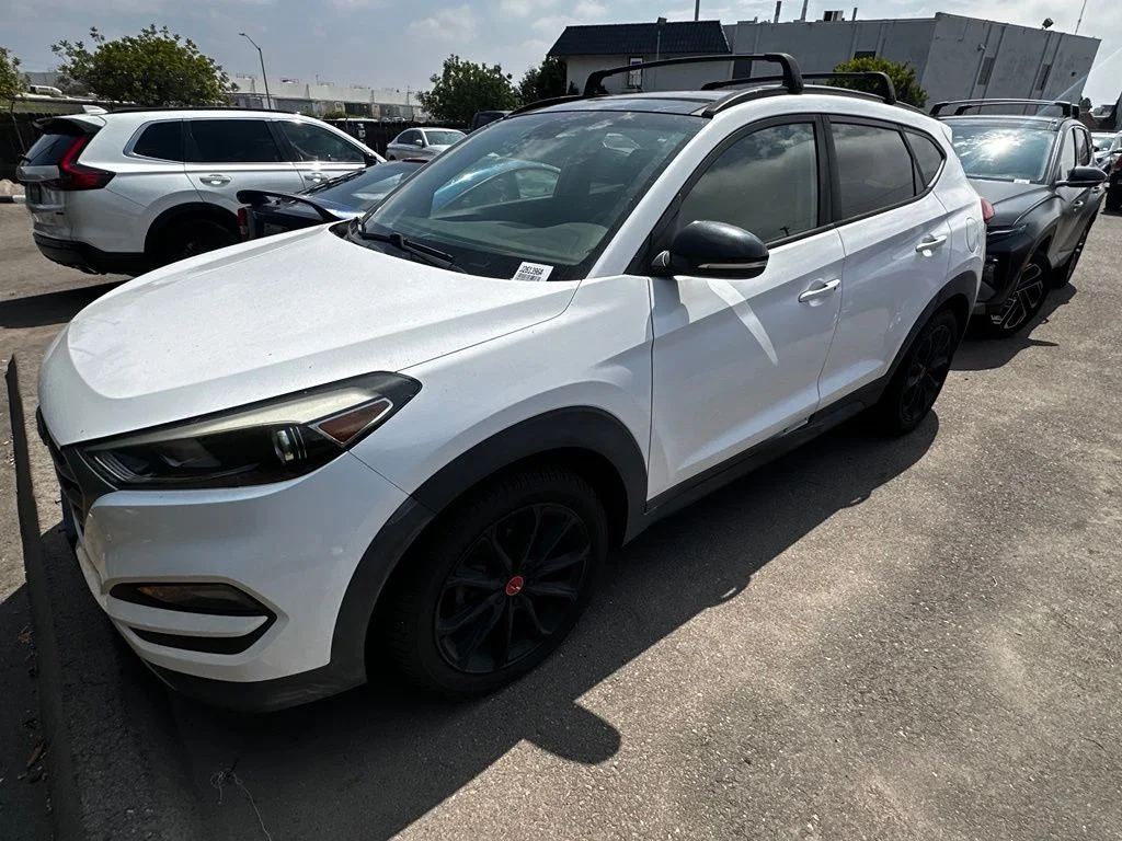 Used 2017 White Hyundai Night image 15
