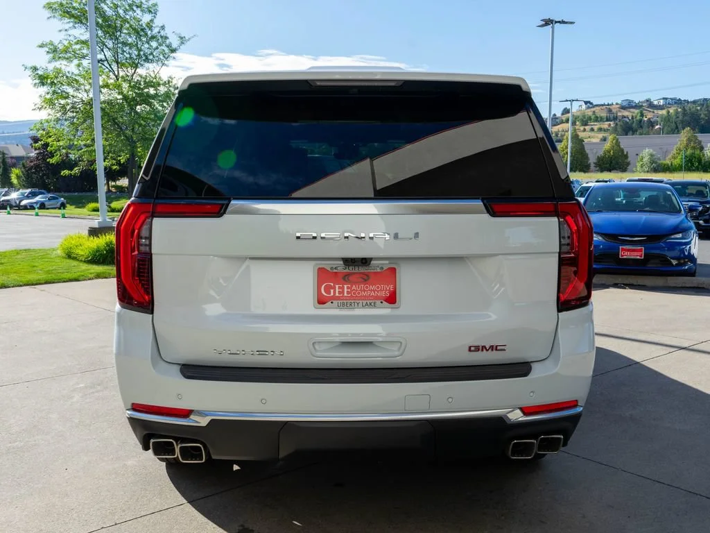 2026 GMC Yukon XL Denali - Photo 6