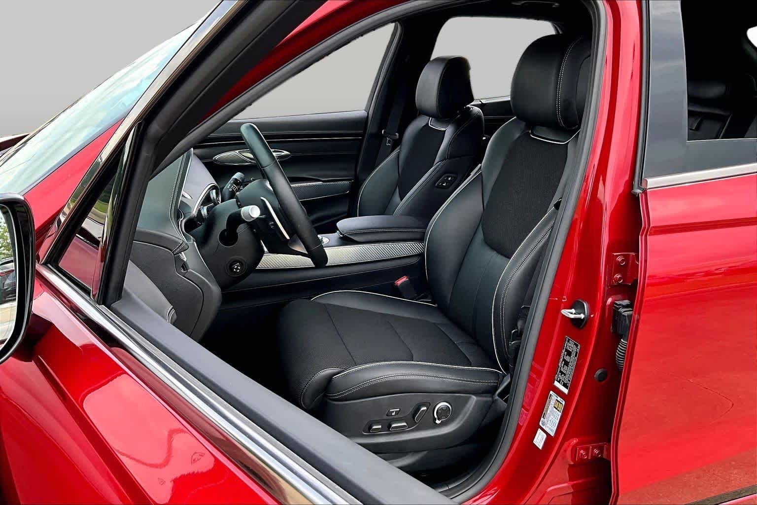 Used 2025 Mauna Red Genesis 2.5T image 8