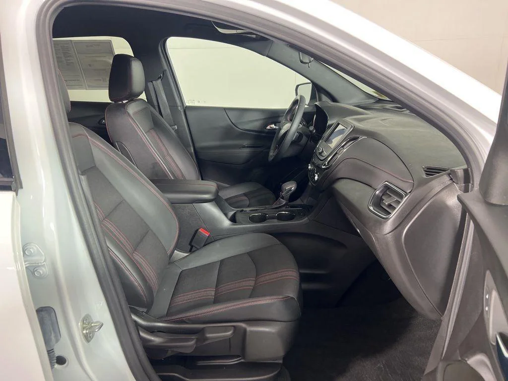 Used 2024 Summit White Chevrolet RS image 14