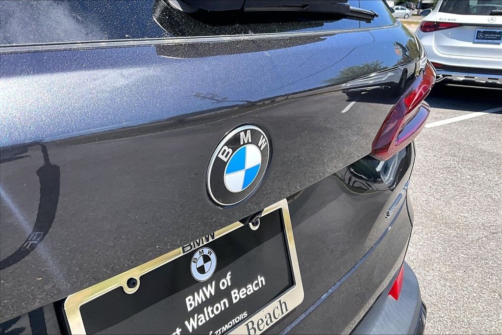 Used 2023 Gray BMW sDrive40i image 21