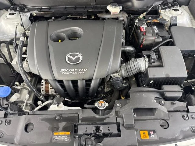 Used 2016 White Mazda Touring image 17