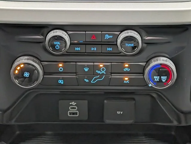 New 2026 Oxford White Ford F-450® XL image 41