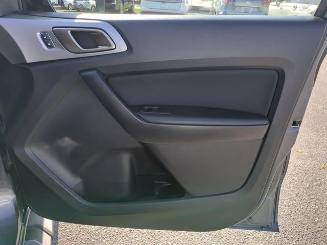 Used 2021 Gray Ford XLT image 30