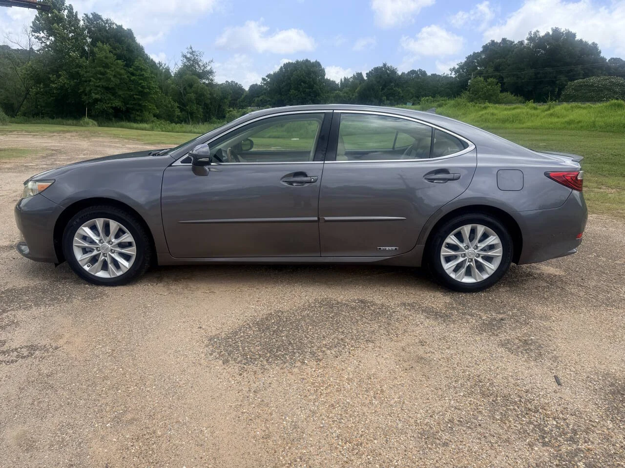 Used 2013 Gray Lexus Base 4dr Sedan image 2