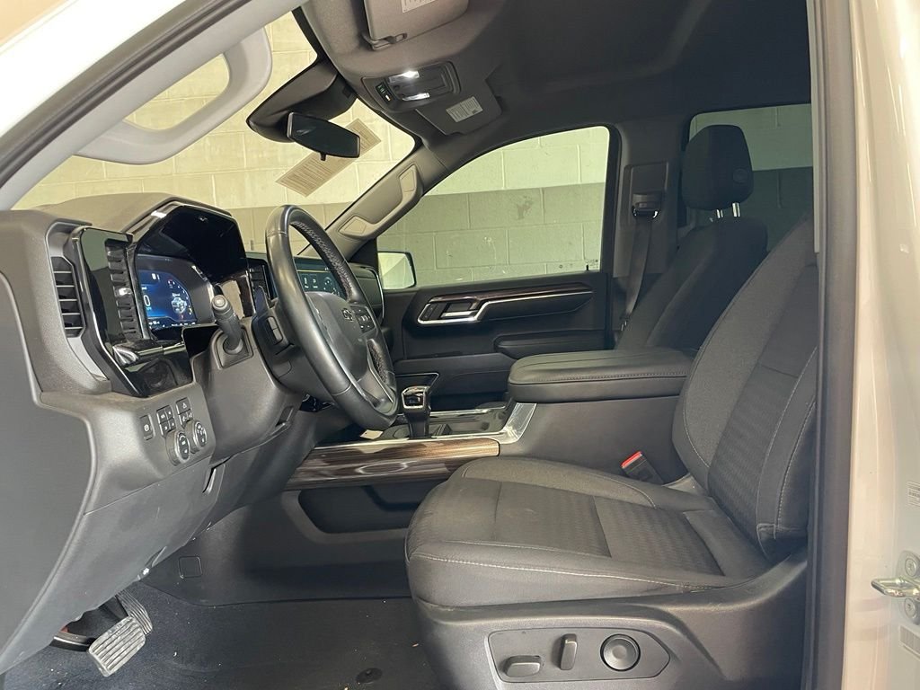 Used 2023 White Chevrolet LT Trail Boss image 10