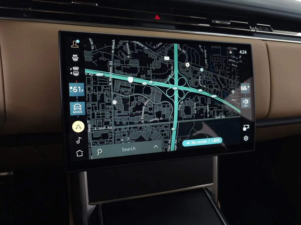 New 2026 Carpathian Grey Land Rover SE image 23