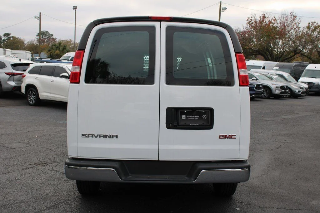 2023 GMC Savana Cargo Work Van - Photo 7