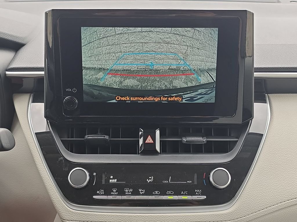 Used 2023 Black Toyota L image 22