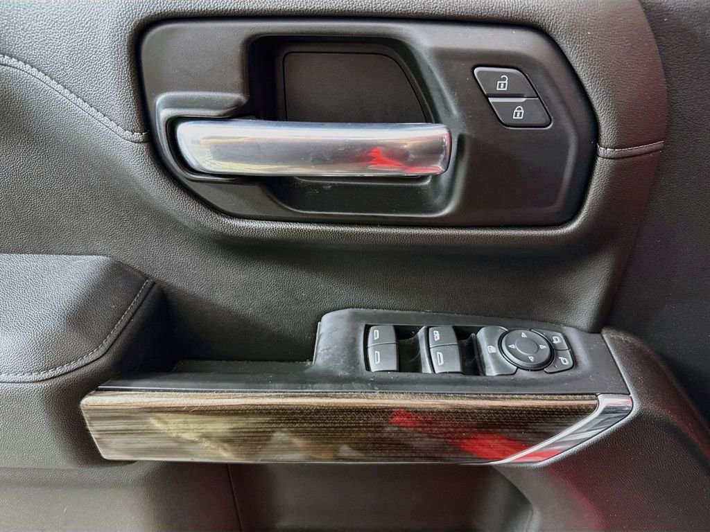 Used 2020 Red Chevrolet RST image 17