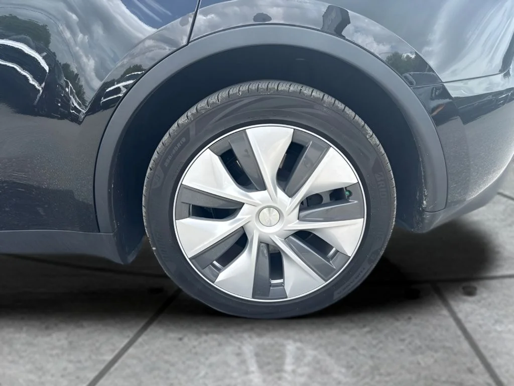 Used 2023 Black Tesla Long Range image 24