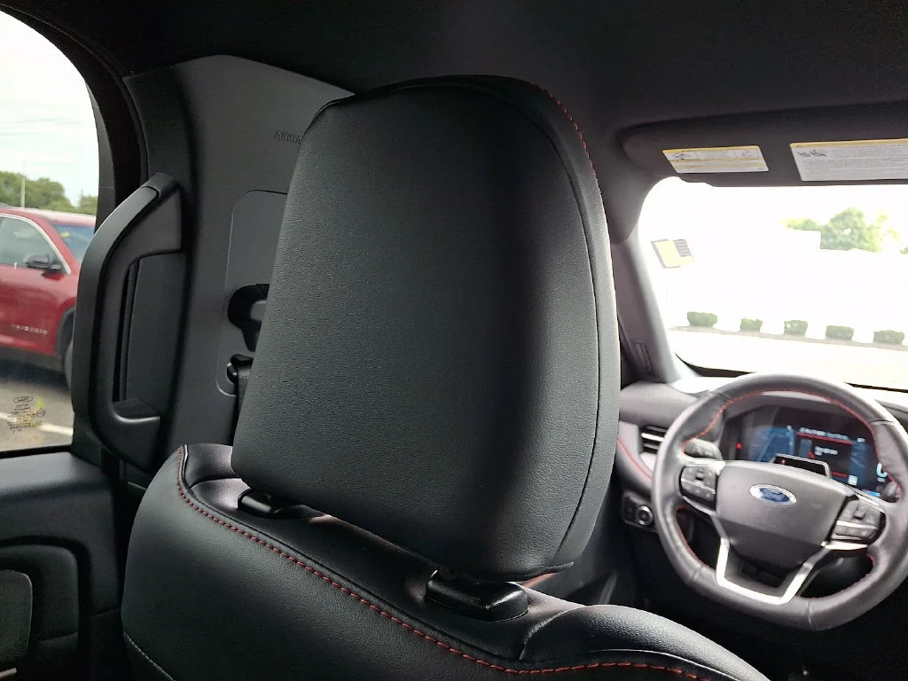 Used 2025 Carbonized Gray Ford ST-Line image 14