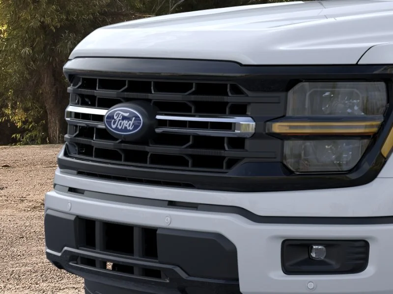 New 2026 Oxford White Ford XLT image 40