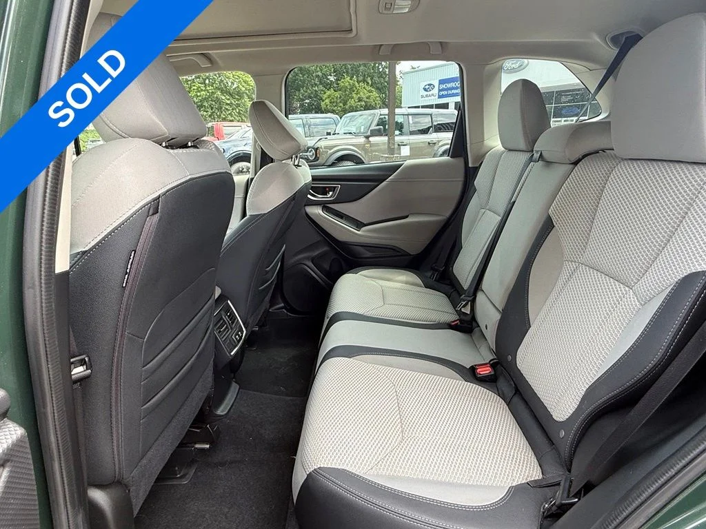 Used 2023 Green Subaru Premium image 26