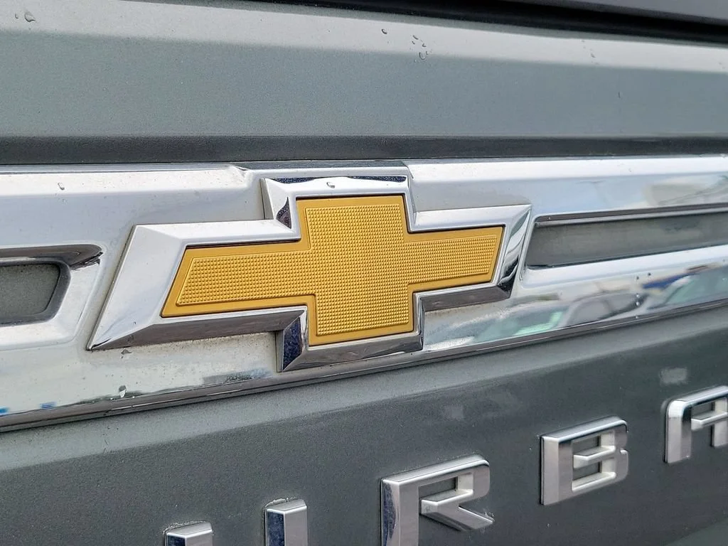 Certified Used 2023 Silver Sage Metallic Chevrolet Premier image 33