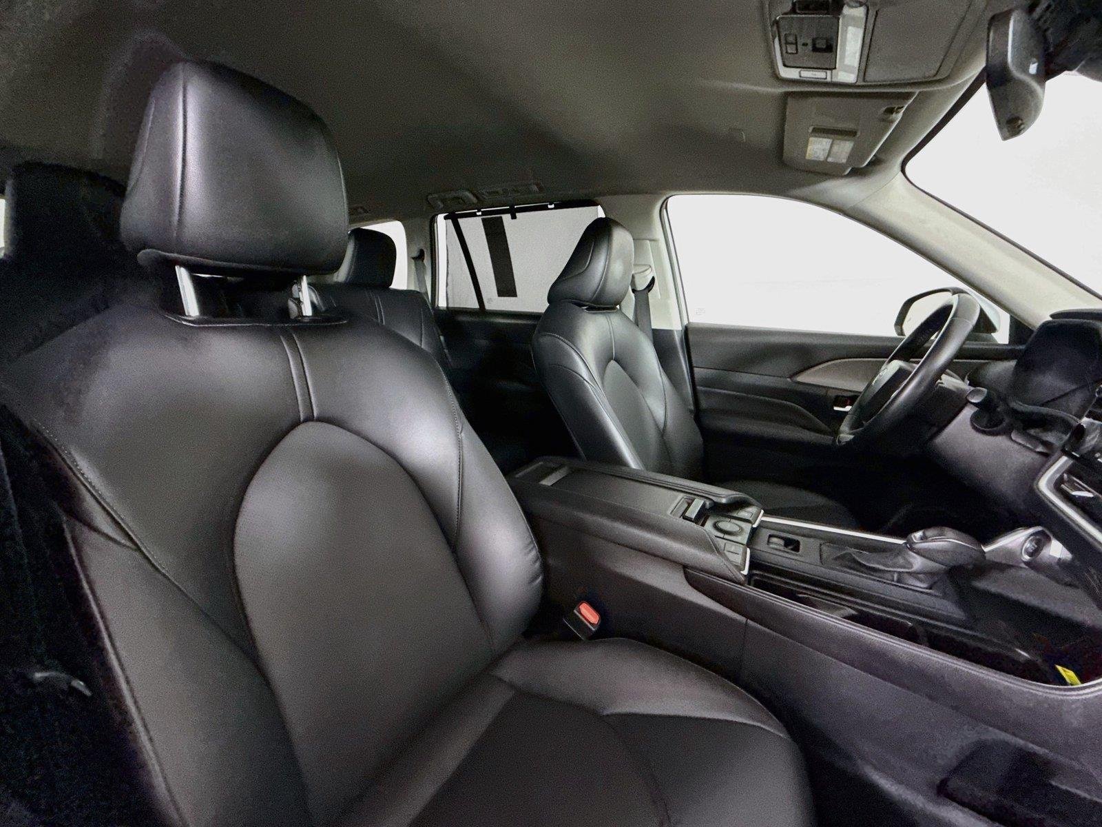 Certified Used 2025 Celestial Silver Metallic Toyota XLE image 41