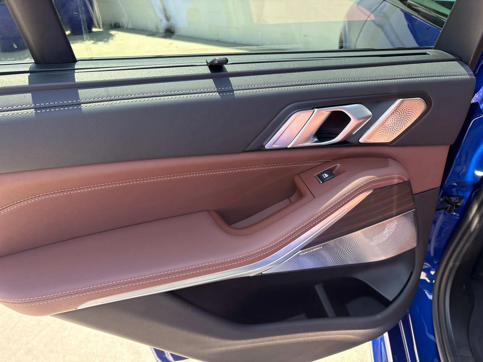 2025 BMW X5 M60i - Photo 12
