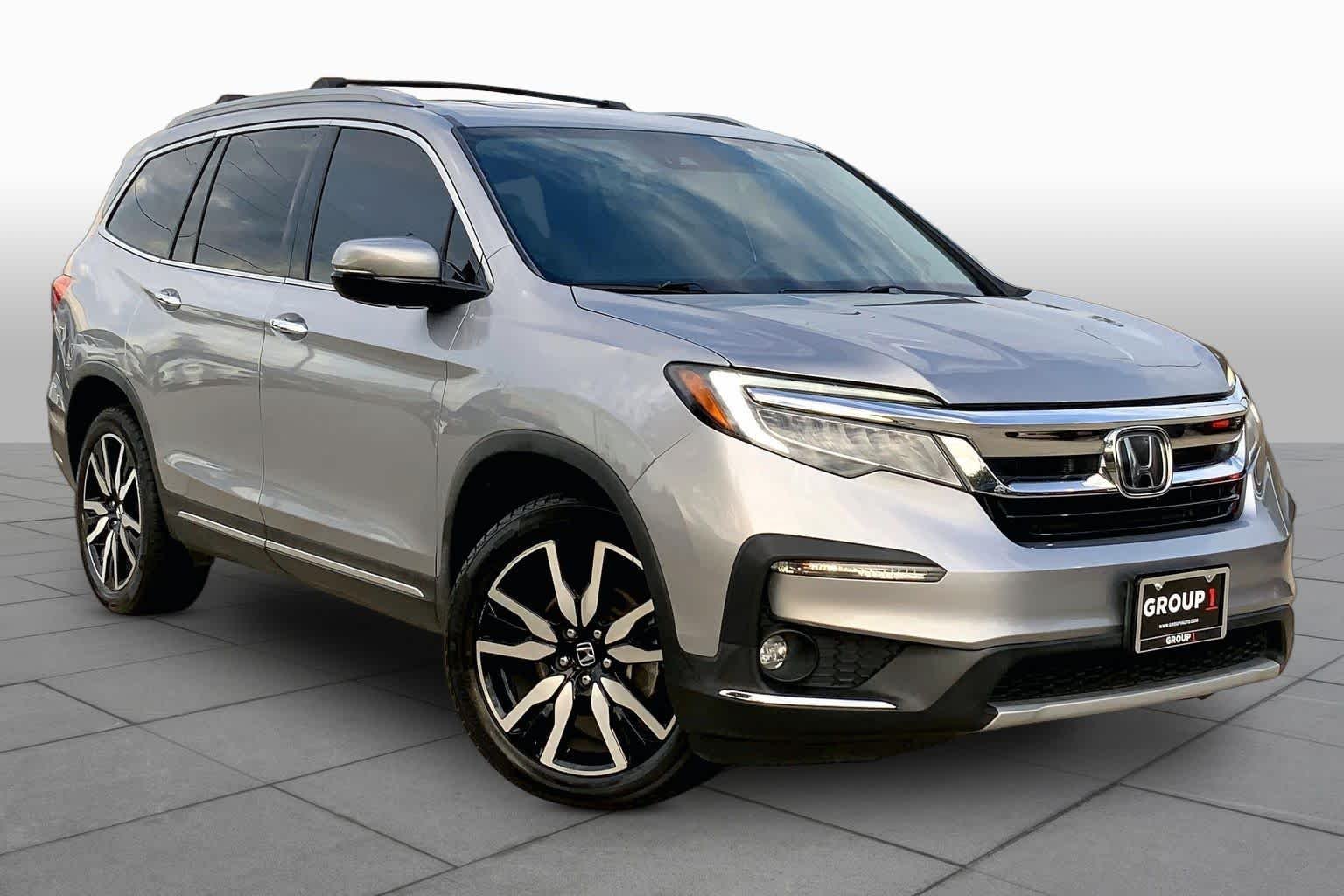 Used 2020 Lunar Silver Metallic Honda Elite image 3