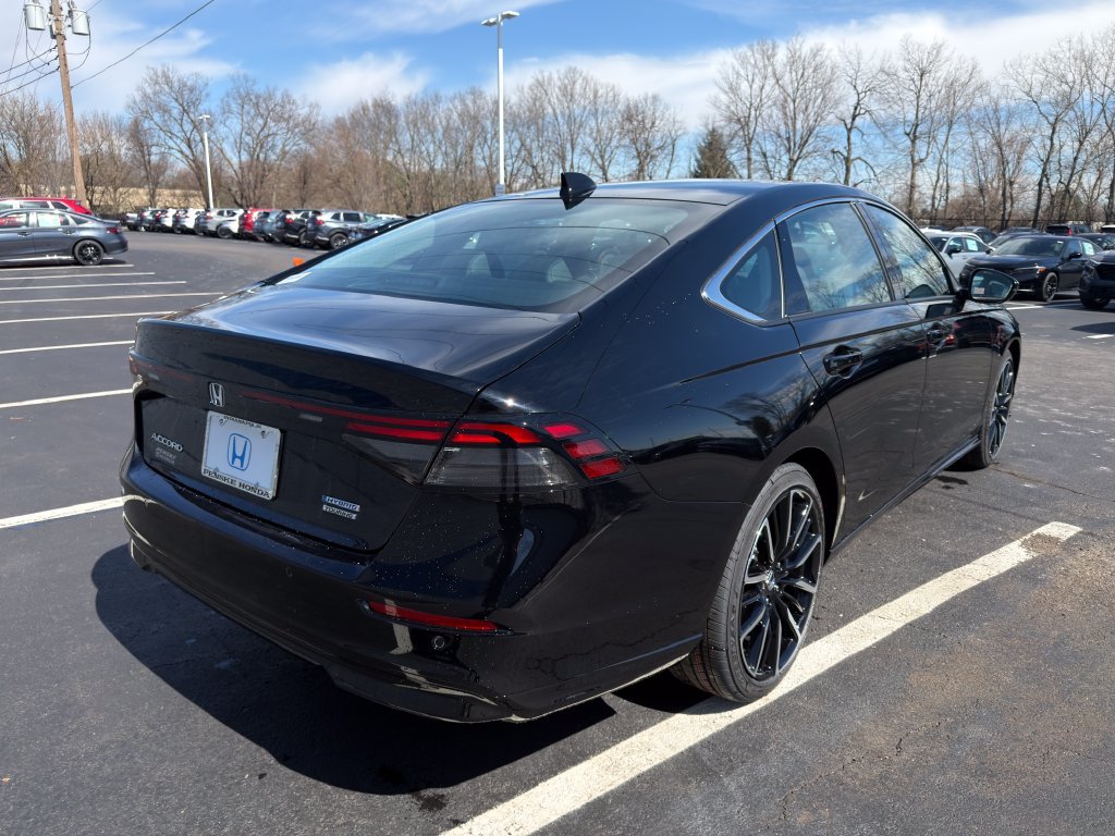 New 2026 Crystal Black Pearl Honda Touring image 5