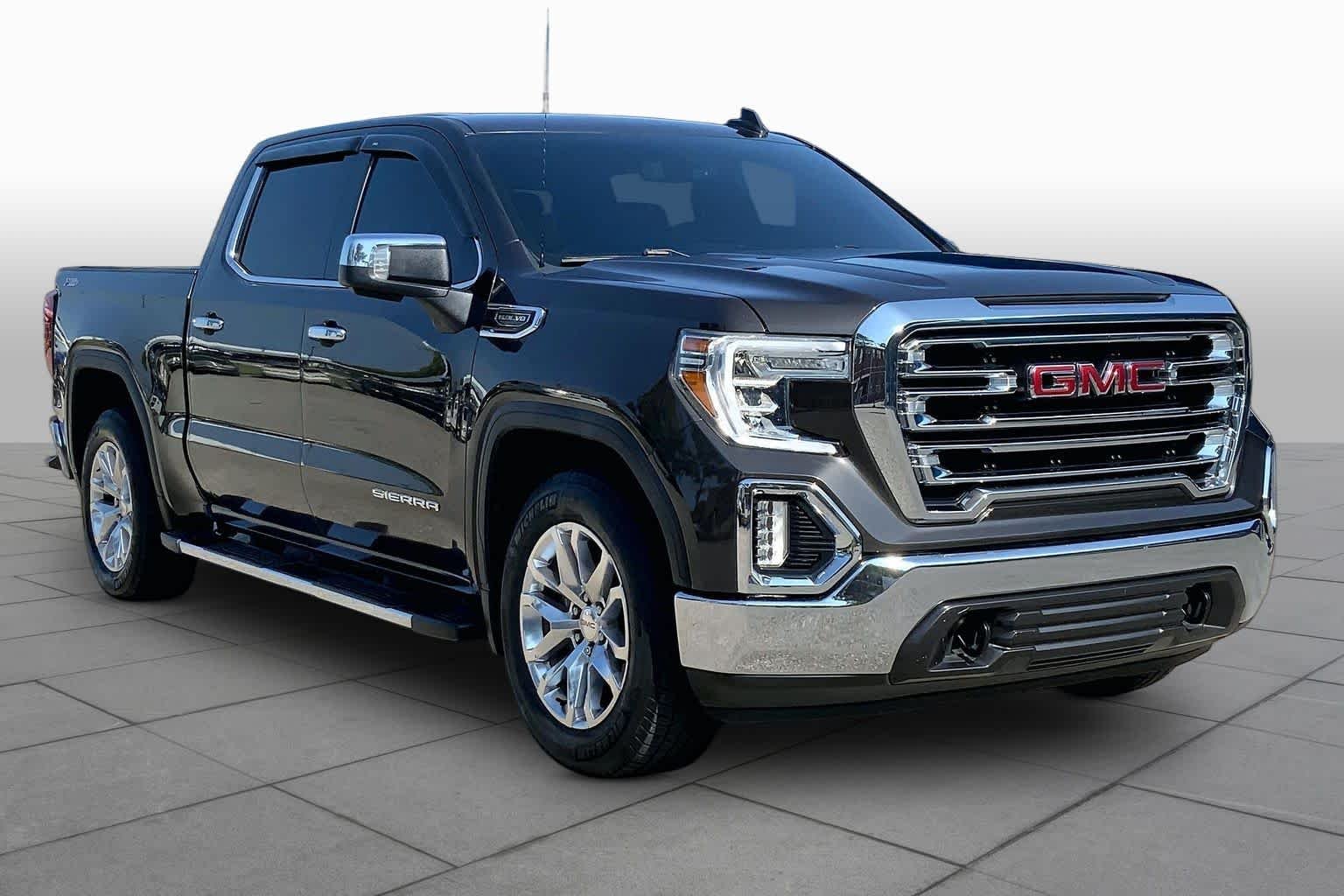 Used 2021 Brownstone Metallic GMC SLT image 3