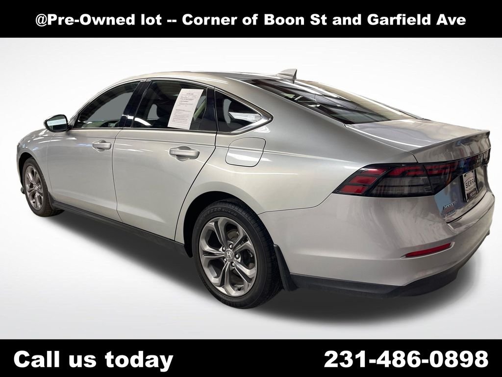 Used 2024  Honda EX image 3